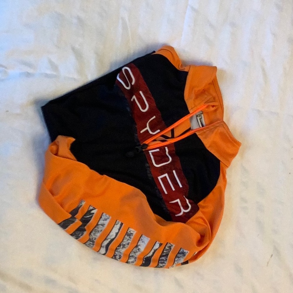 Spider performance pull over